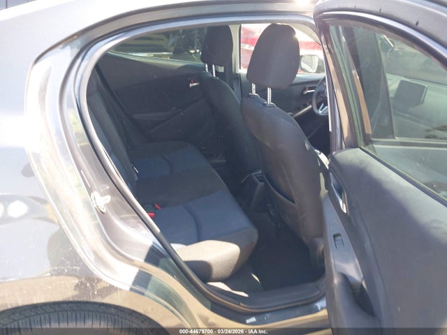 3MYDLBYVXJY318995 Toyota YARIS IA