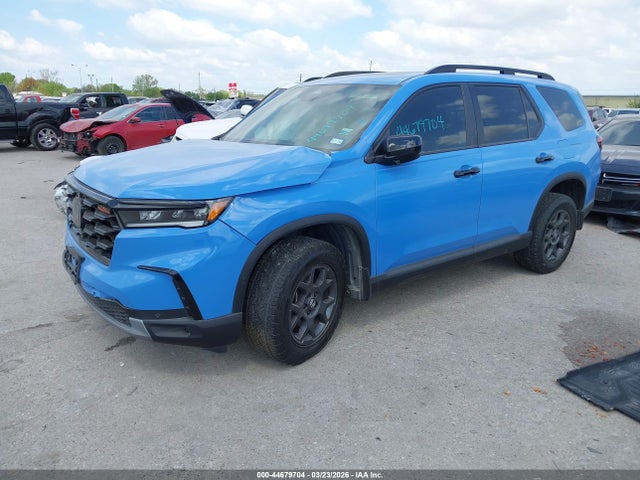 Продажа на аукционе авто 2023 Honda Pilot Awd Trailsport, vin: 5FNYG1H6XPB004520, номер лота: 44679704