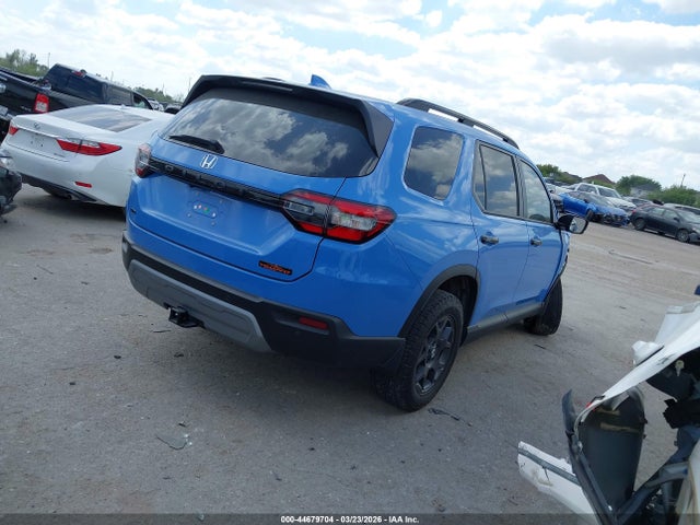 Продажа на аукционе авто 2023 Honda Pilot Awd Trailsport, vin: 5FNYG1H6XPB004520, номер лота: 44679704