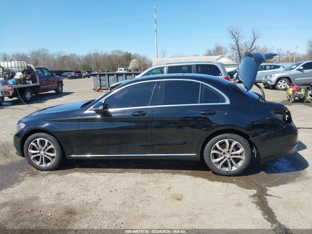 2016 Mercedes-benz C 300 4matic მანქანა იყიდება აუქციონზე, vin: 55SWF4KBXGU102642, აუქციონის ნომერი: 44679738