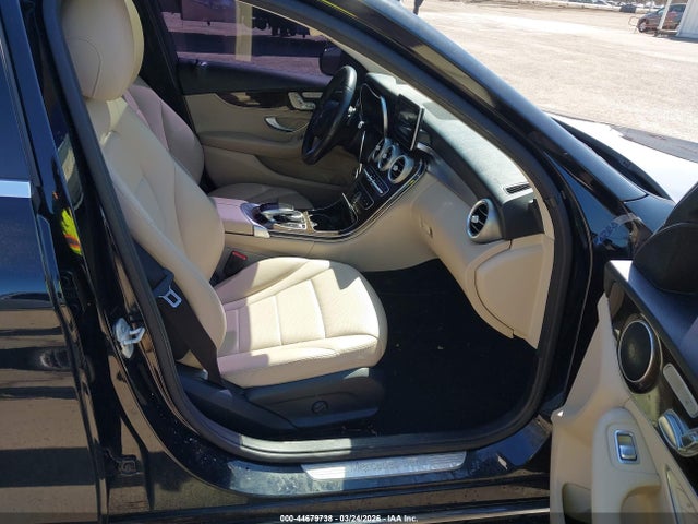 2016 Mercedes-benz C 300 4matic მანქანა იყიდება აუქციონზე, vin: 55SWF4KBXGU102642, აუქციონის ნომერი: 44679738