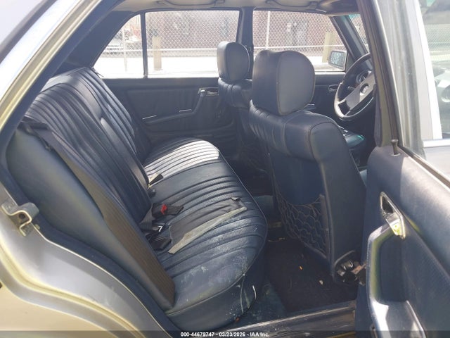 1984 Mercedes-benz 300 Dt მანქანა იყიდება აუქციონზე, vin: WDBAB33A4EA120615, აუქციონის ნომერი: 44679747