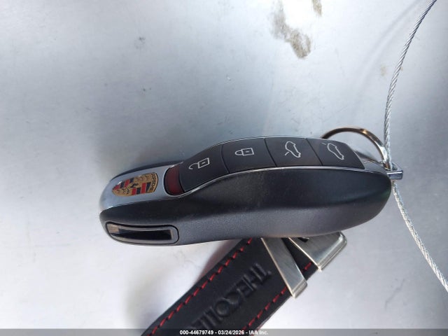 WP0CE2A85SK237475 Porsche 718 Spyder Rs