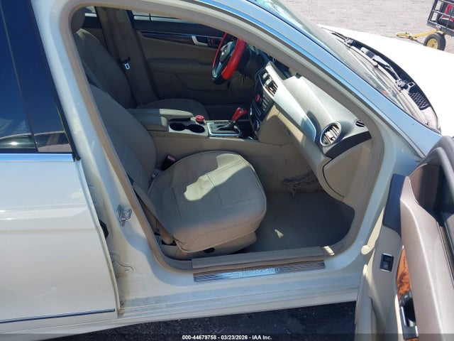 Aukcja sprzedaży 2012 Mercedes-benz C 250 Sport, vin: WDDGF4HB6CR230190, numer aukcji: 44679758
