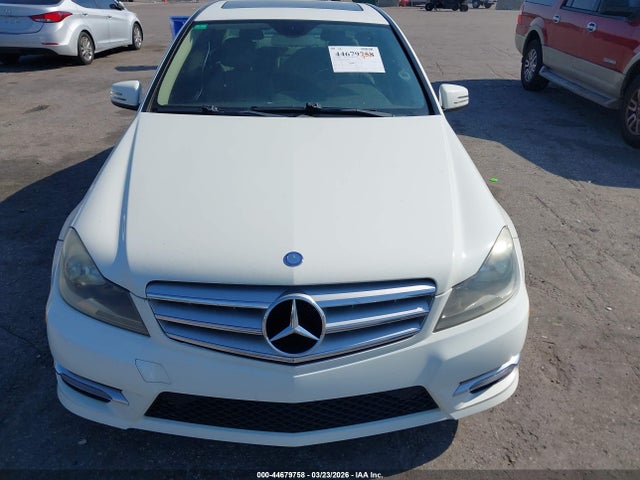 Aukcja sprzedaży 2012 Mercedes-benz C 250 Sport, vin: WDDGF4HB6CR230190, numer aukcji: 44679758