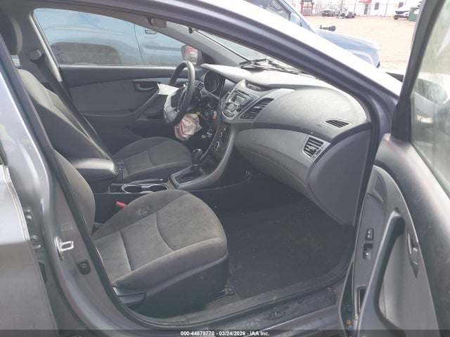 2015 Hyundai Elantra Se მანქანა იყიდება აუქციონზე, vin: 5NPDH4AE8FH647334, აუქციონის ნომერი: 44679778