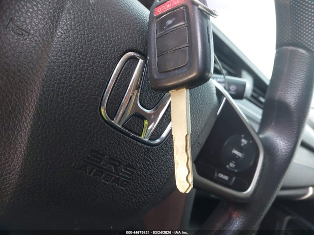 2HGFC2F56HH562817 Honda Civic Lx