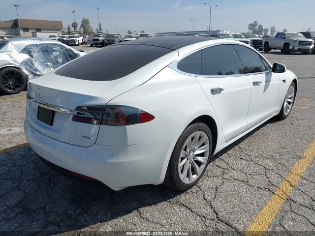 44679822 :رقم المزاد ، 5YJSA1E23HF177936 vin ، 2017 Tesla Model S 100d/60d/75d/90d/p100d مزاد بيع
