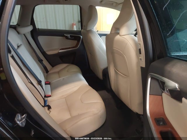 2017 VOLVO XC60 YV440MRU8H2087884 Photo 7