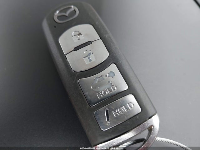 2016 Mazda Mazda3 I Touring მანქანა იყიდება აუქციონზე, vin: 3MZBM1W77GM302560, აუქციონის ნომერი: 44679837