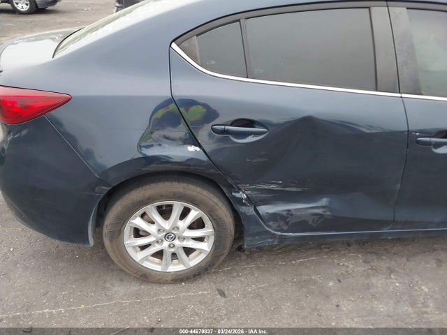 2016 Mazda Mazda3 I Touring მანქანა იყიდება აუქციონზე, vin: 3MZBM1W77GM302560, აუქციონის ნომერი: 44679837