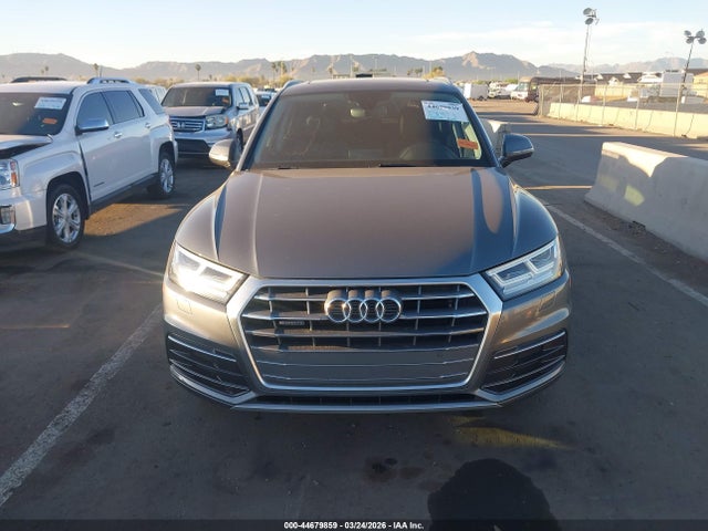 WA1BNAFY3J2034530 Audi Q5 2.0t Premium/2.0t Tech Premium