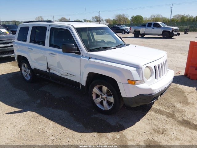 2014 Jeep Patriot Latitude მანქანა იყიდება აუქციონზე, vin: 1C4NJPFA7ED617925, აუქციონის ნომერი: 44679926
