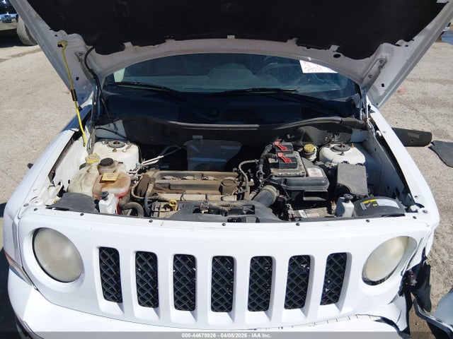 2014 Jeep Patriot Latitude მანქანა იყიდება აუქციონზე, vin: 1C4NJPFA7ED617925, აუქციონის ნომერი: 44679926