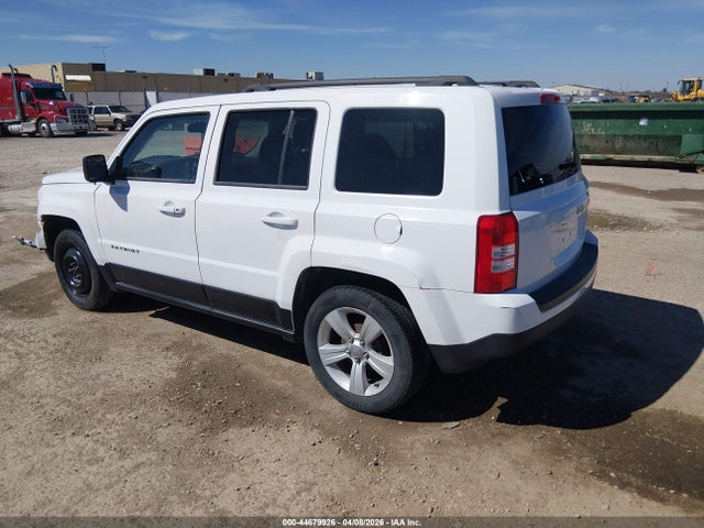 2014 Jeep Patriot Latitude მანქანა იყიდება აუქციონზე, vin: 1C4NJPFA7ED617925, აუქციონის ნომერი: 44679926
