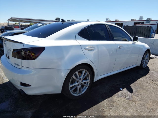 2007 LEXUS IS 350 JTHBE262172009821 Photo 3