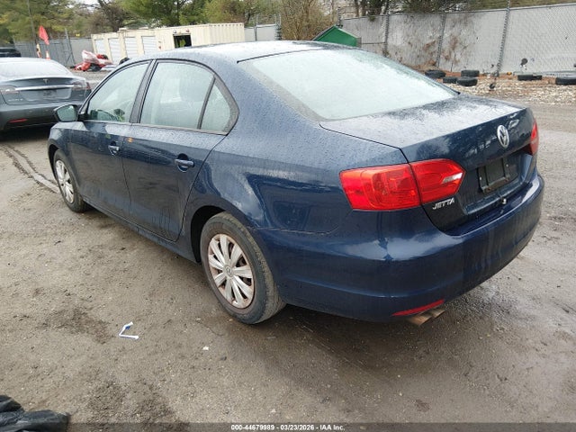 Продажа на аукционе авто 2013 Volkswagen Jetta 2.0l S, vin: 3VW2K7AJ6DM403371, номер лота: 44679989
