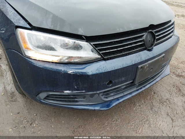 Продажа на аукционе авто 2013 Volkswagen Jetta 2.0l S, vin: 3VW2K7AJ6DM403371, номер лота: 44679989