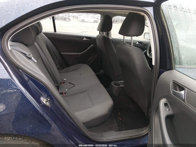 Продажа на аукционе авто 2013 Volkswagen Jetta 2.0l S, vin: 3VW2K7AJ6DM403371, номер лота: 44679989