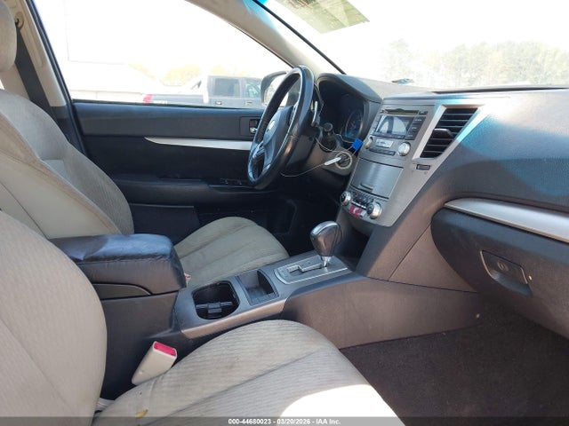 2013 Subaru Legacy 2.5i Premium მანქანა იყიდება აუქციონზე, vin: 4S3BMBB67D3019983, აუქციონის ნომერი: 44680023
