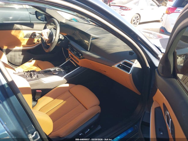 2025 Bmw 330i მანქანა იყიდება აუქციონზე, vin: 3MW69CW08S8F83707, აუქციონის ნომერი: 44680037