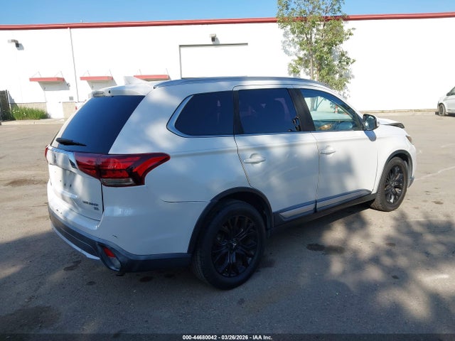 2017 MITSUBISHI OUTLANDER JA4AD3A39HZ068026 Photo 3