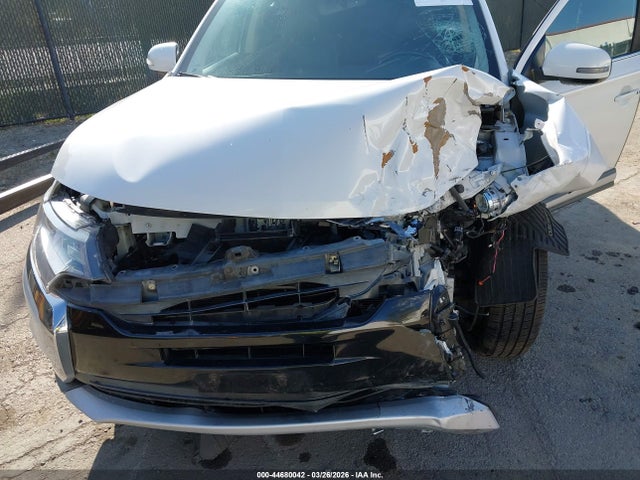 2017 MITSUBISHI OUTLANDER JA4AD3A39HZ068026 Photo 5