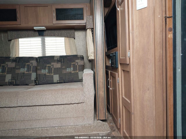 5ZT2CXSB7GA007361 Coleman Apex