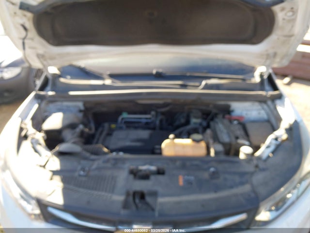 Chevrolet TRAX LS 2019 3GNCJKSB2KL358640 Image 10