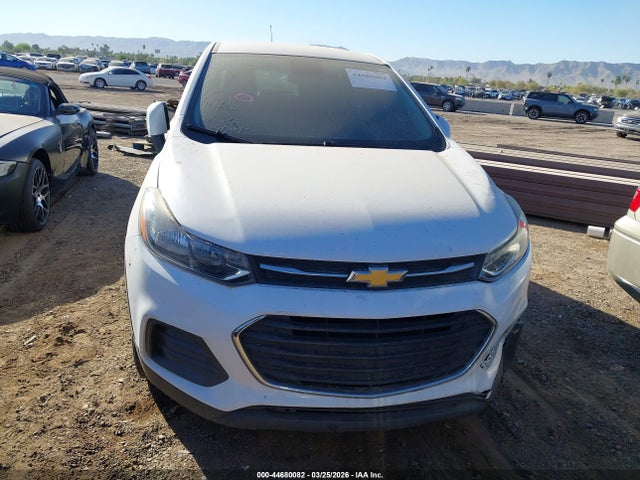 Chevrolet TRAX LS 2019 3GNCJKSB2KL358640 Image 12