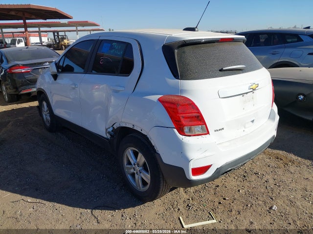 Chevrolet TRAX LS 2019 3GNCJKSB2KL358640 Image 3