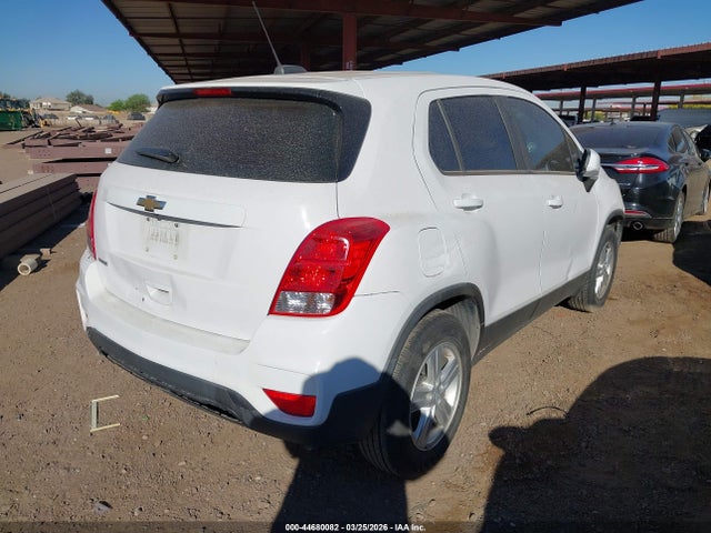 Chevrolet TRAX LS 2019 3GNCJKSB2KL358640 Image 4