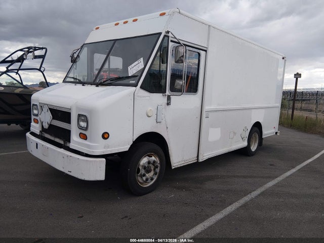2004 Freightliner Chassis M Line Walk-in Van მანქანა იყიდება აუქციონზე, vin: 4UZAANBW54CN46941, აუქციონის ნომერი: 44680084