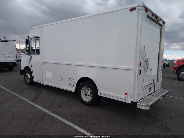 2004 Freightliner Chassis M Line Walk-in Van მანქანა იყიდება აუქციონზე, vin: 4UZAANBW54CN46941, აუქციონის ნომერი: 44680084