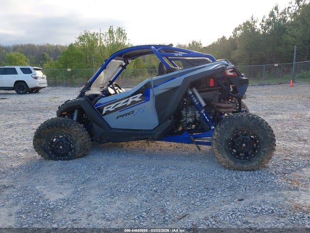 3NSRPE2K4SG141343 Polaris Rzr Pro R Sport