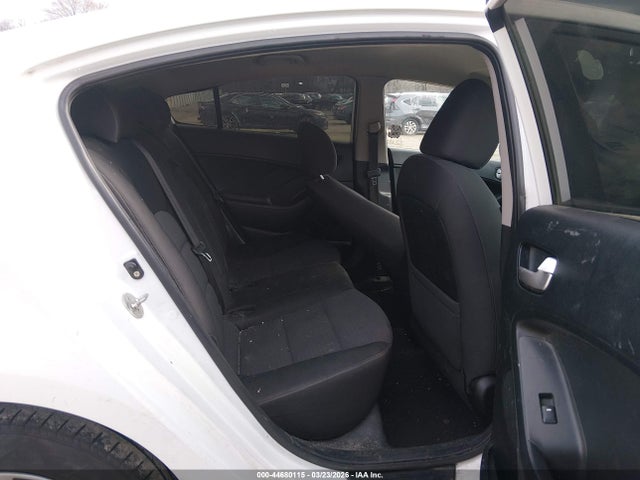 Продажа на аукционе авто 2018 Kia Forte Lx, vin: 3KPFL4A71JE262431, номер лота: 44680115