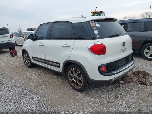 2014 FIAT 500L ZFBCFADH3EZ006995 Photo 2