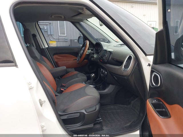 2014 FIAT 500L ZFBCFADH3EZ006995 Photo 4