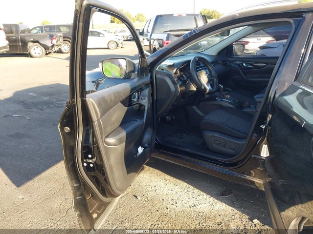JN1BJ1CP7JW152668 Nissan Rogue Sport Sv