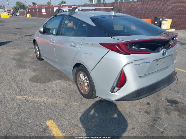 Toyota Prius Prime Premium 2018 JTDKARFP6J3095064 Image 3
