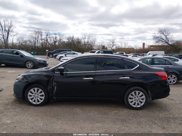 44680255 :رقم المزاد ، 3N1AB7APXHY380052 vin ، 2017 Nissan Sentra S مزاد بيع