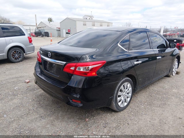 44680255 :رقم المزاد ، 3N1AB7APXHY380052 vin ، 2017 Nissan Sentra S مزاد بيع