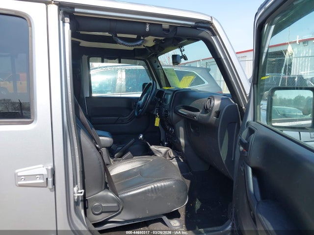 Продажа на аукционе авто 2017 Jeep Wrangler Unlimited Smoky Mountain 4x4, vin: 1C4BJWEG3HL700135, номер лота: 44680317
