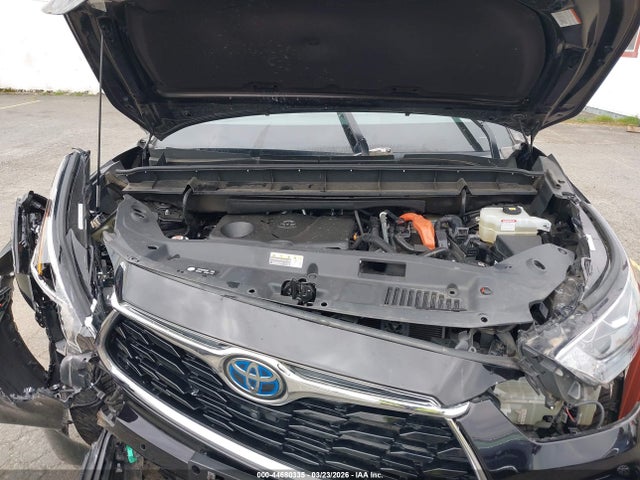 Toyota Highlander Hybrid Platinum 2021 5TDEBRCHXMS064331 Image 10
