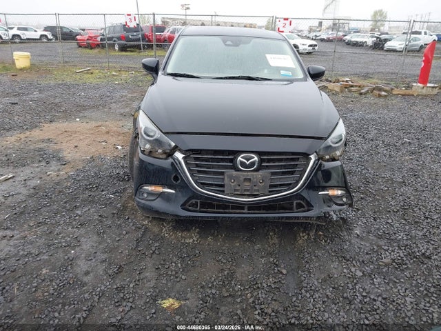 3MZBN1M33JM180686 Mazda Mazda3 Grand Touring