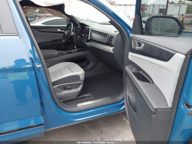 Продажа на аукционе авто 2025 Volkswagen Atlas Cross Sport 2.0t Sel R-line Black, vin: 1V2AE2CA2SC211450, номер лота: 44680383