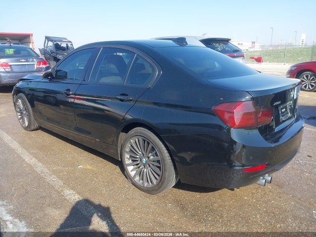 2015 BMW 328I WBA3B3G56FNR85357 Photo 2