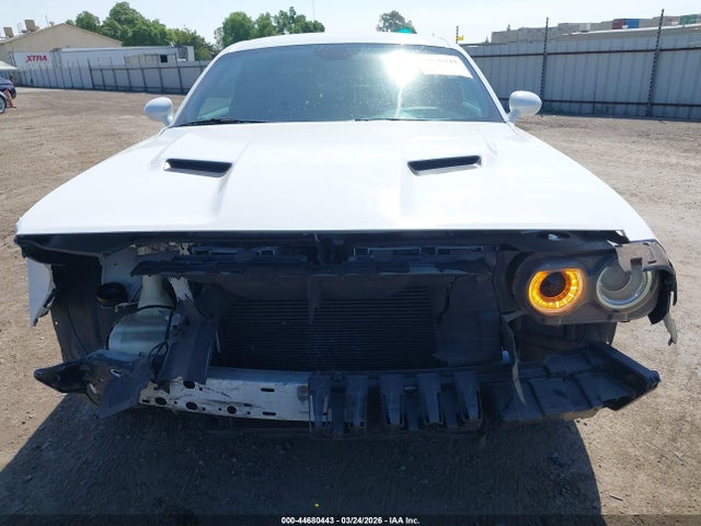 Продажа на аукционе авто 2018 Dodge Challenger Sxt Plus, vin: 2C3CDZAGXJH216988, номер лота: 44680443