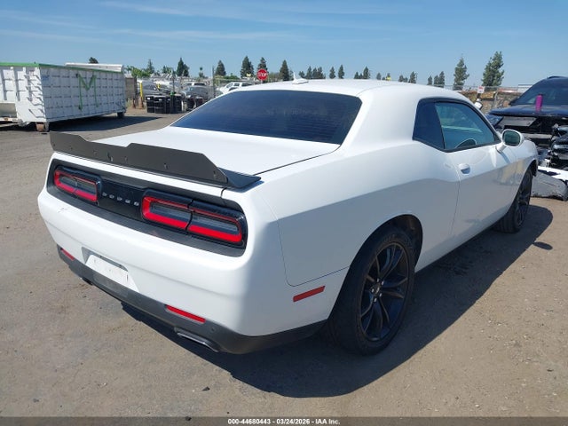 Продажа на аукционе авто 2018 Dodge Challenger Sxt Plus, vin: 2C3CDZAGXJH216988, номер лота: 44680443