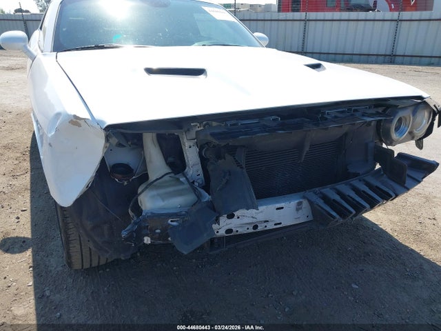 Продажа на аукционе авто 2018 Dodge Challenger Sxt Plus, vin: 2C3CDZAGXJH216988, номер лота: 44680443